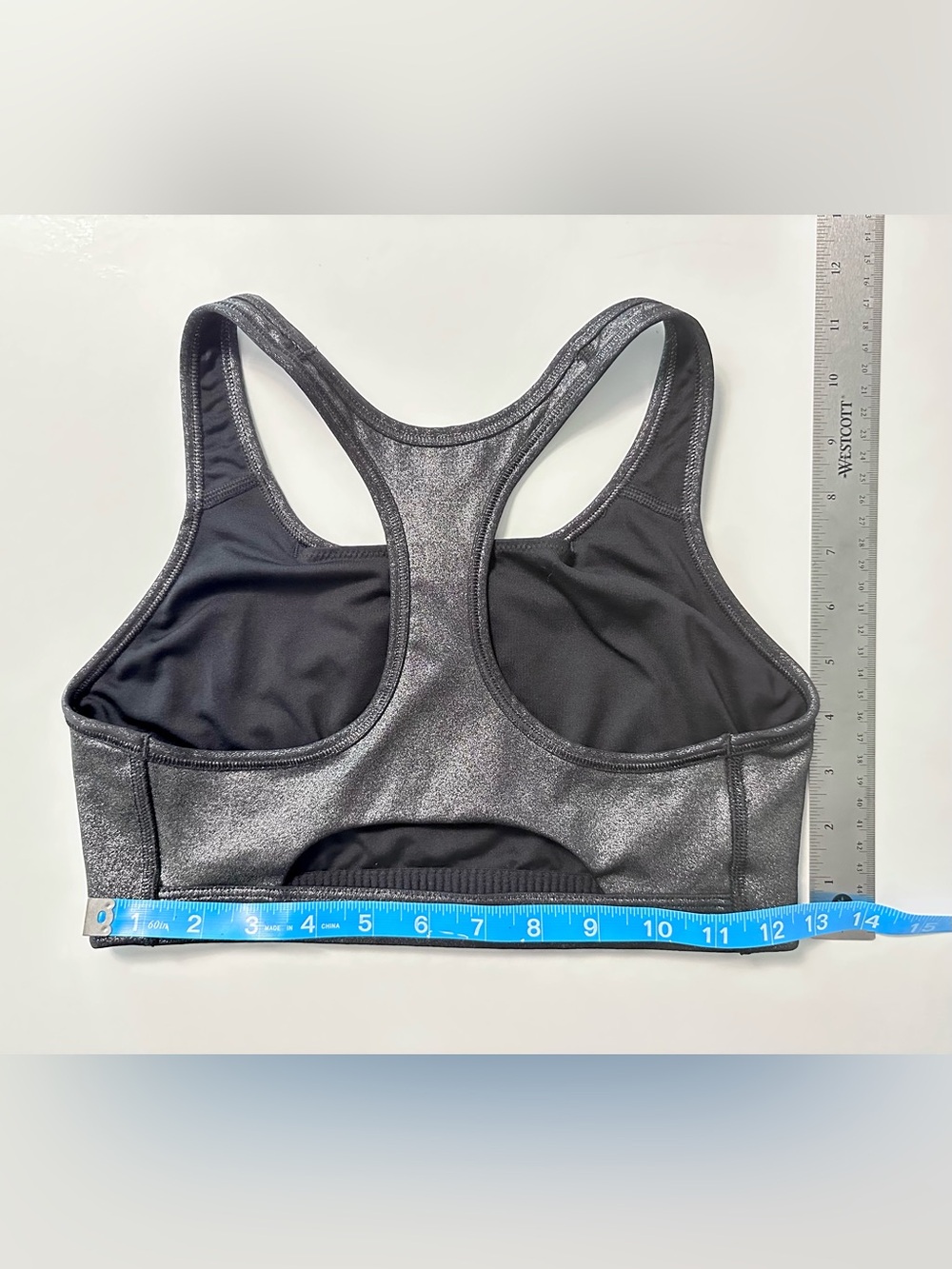 Nike Swoosh Icon Clash Shimmer Racerback Sports Bra size M silver/black - Picture 8 of 11